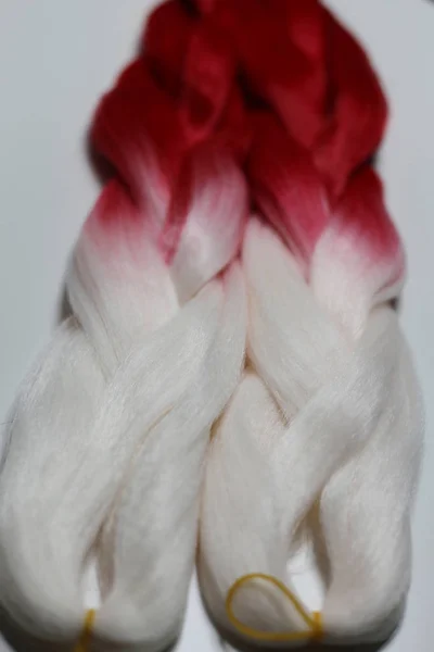 Μαλλιά Kanekalon Τεχνητά Μαλλιά Για Ύφανση Πλεξούδες Χρωματιστές Κορδέλες — Φωτογραφία Αρχείου