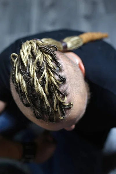 Vahşi Erkek Saç Modeli Dreadlocks Dred Weav Için Malzeme Üzerinden — Stok fotoğraf