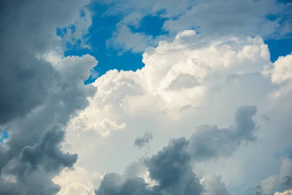 Blå Himmel Med Moln Närbild — Stockfoto