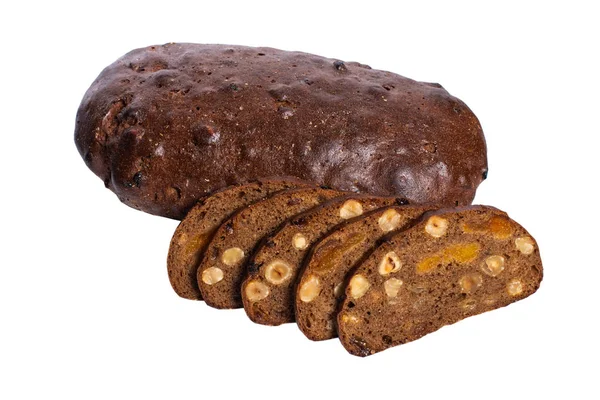 Žitný chléb se semeny, ořechy a sušeným ovocem, celozrnný chléb na bílém pozadí — Stock fotografie