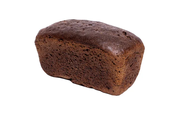 Свежий ржаной хлеб на белом фоне — стоковое фото