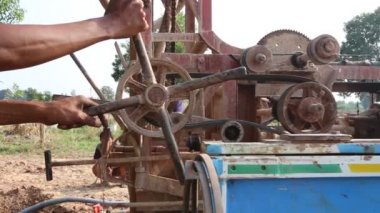 Yeraltı Suyu Kuyusu Sondaj makinesi. Kuraklık etkiler.