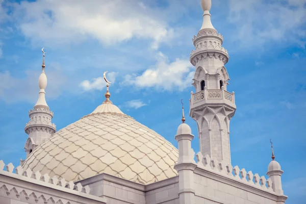 Крыша Белой мечети — стоковое фото