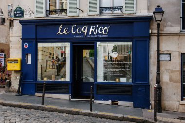 Le Coq Rico French Restaurant on Montmartre