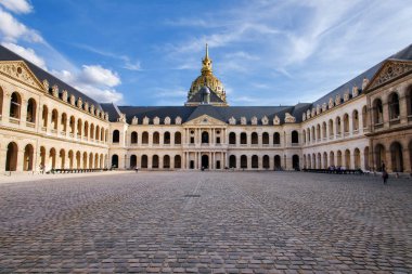 Sarayı Les Invalides Courtyard Paris