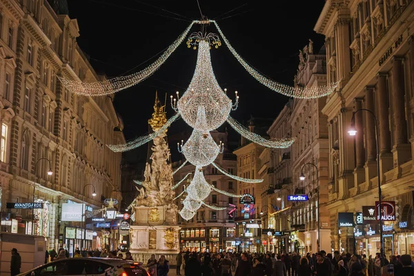 Shoppinggatan Graben i jul — Stockfoto