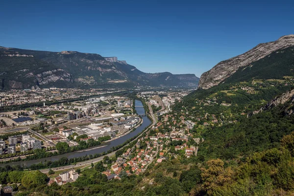 从巴士底狱设防山顶看Grenoble全景 — 图库照片