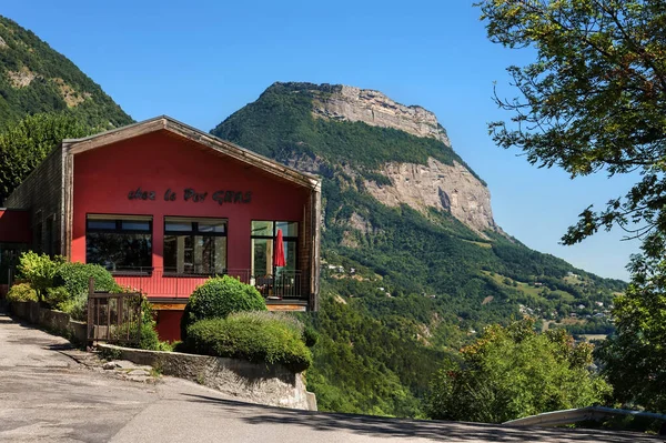 Franska Mountain Restaurant på Grenoble Bastille Hilltop — Stockfoto