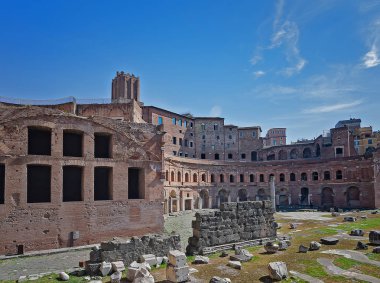 Trajan's Market (Markets of Trajan) , a large complex of ruins in the city of Rome, Italy, located on the Via dei Fori Imperiali, part of Trajan's Forum. clipart