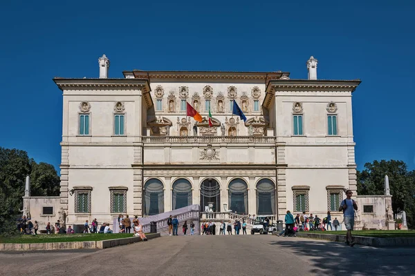 Roma, İtalya - 22 Mart 2019: Villa Borghese (Galleria Borghese) Roma, İtalya