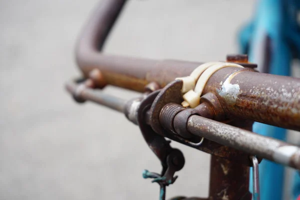 Närbild Rostig Gammal Vintage Cykel Del Kedja Och Redskap Selektivt — Stockfoto