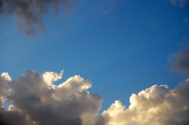 Mavi gökyüzü ve bulut güzel doğal arka plan