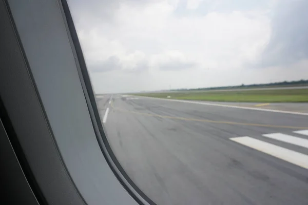 Vista Ventana Del Avión Durante Despegue Con Pista Despegue Del — Foto de Stock