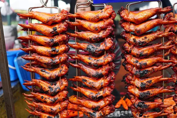 Deliciosas Alas Pollo Parrilla Picante Caliente Mercado Local Para Venta — Foto de Stock