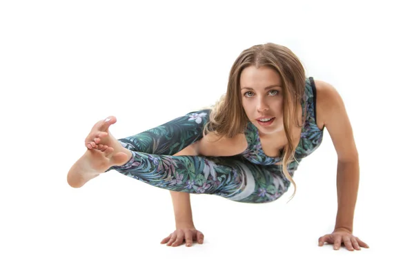 Schöne Flexible Frau Macht Yoga Posen Auf Weißem Hintergrund — Stockfoto