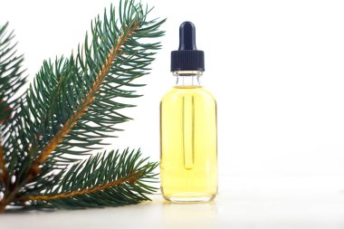 Güzel cam masada çam özü