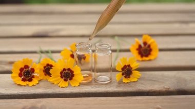 masada güzel şişe coreopsis uçucu yağ