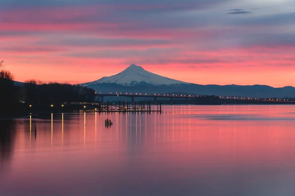Levendig Kleurrijke Zonsopgang Boven Hood Portland Oregon — Stockfoto