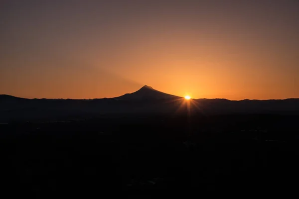 Sun Rays Hood Sunrise Portland Oregon — Stockfoto