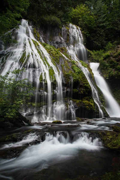 パンサー クリークの滝 ワシントン州 — ストック写真