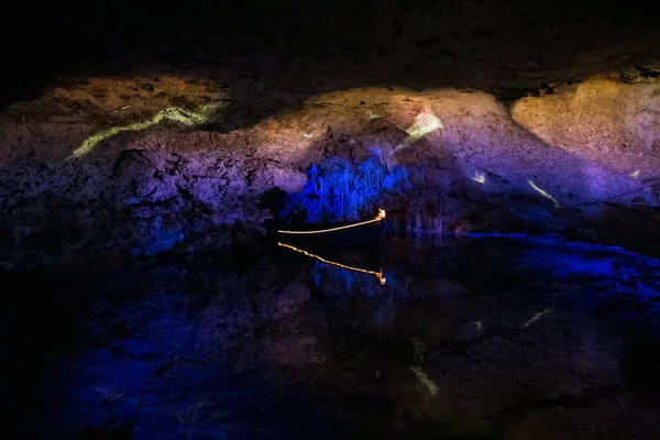 Cuevas Iluminadas Estalactita España Isla Mallorca Iluminación Multicolor Cuevas Hermosa — Foto de Stock