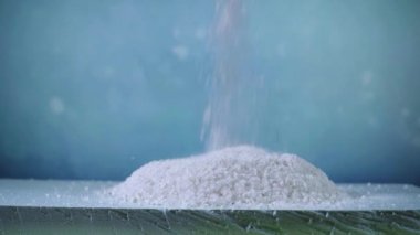 buz karşı beyaz reaktif yakından toplar