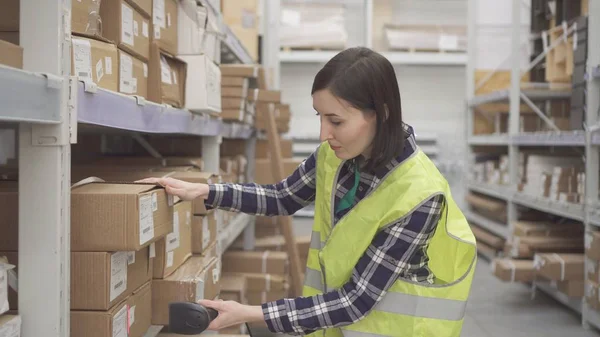 Ambarda malların barkod tarayıcı ile muhasebe