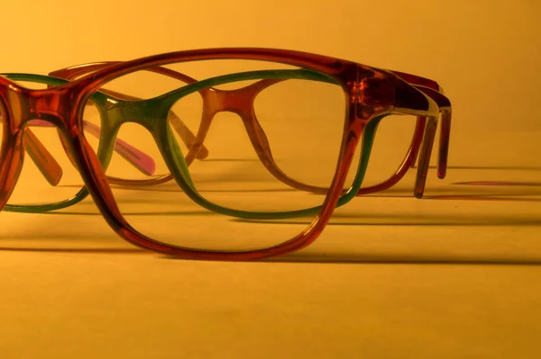 Des lunettes. Lunettes de vue bord arrière plan rapproché — Photo