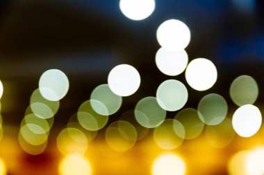 Boşaltmak için reklam ile ışığın renkli bokeh.