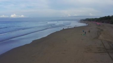 Bali, Endonezya'daki plajın havadan görünümü.
