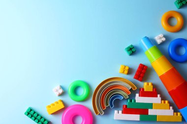 Yaratıcılığı ve eğlenceli öğrenme deneyimlerini destekleyen eşsiz çocuk oyuncaklarından oluşan canlı ve heyecan verici bir koleksiyon.