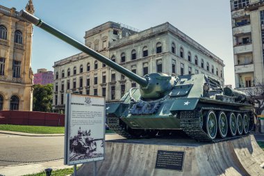 Küba, Havana - 09 Mayıs 2017: Tankın devrimi Müzesi önünde