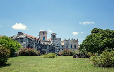 Park ve Havana, Küba'nın merkezinde eski kilise