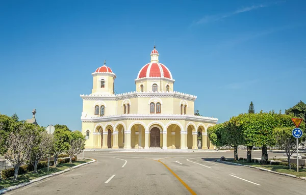 Küba, Havana - 10 Mayıs 2017: İki nokta üstüste mezarlığı (Columbus Mezarlığı)