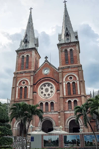 Chi Minh City Vietnam Novembre 2017 Cattedrale Notre Dame — Foto Stock