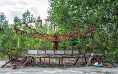 Pripyat, Çernobil yabancılaşma bölgesinde terk edilmiş bir lunapark.