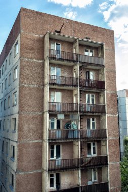 Pripyat, Çernobil Yabancılaşma Bölgesi'nde terk edilmiş bina