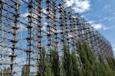 Duga - Çernobil yabancılaşma bölgesinde eski Sovyet over-the-horizon radar sistemi