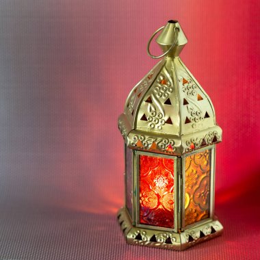 Ramazan Kareem. Geleneksel Arap fenermetin için boşluk ile Ramazan kutsal ay kutlamak için aydınlandı