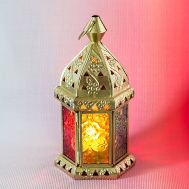 Ramazan Kareem. Geleneksel Arap fenermetin için boşluk ile Ramazan kutsal ay kutlamak için aydınlandı