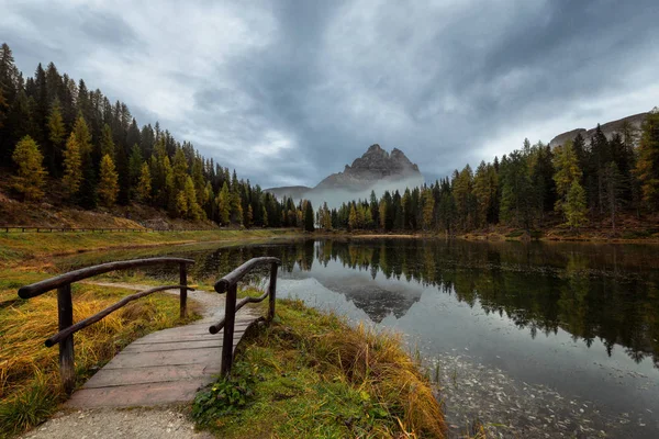 Vista Matutina Del Lago Antorno Dolomitas Paisaje Montañoso Del Lago — Foto de Stock