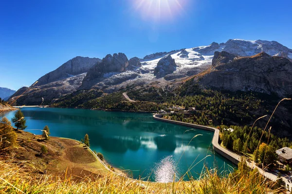 Lago fedaia (Fedaia-See), fassa-Tal, trentino alto adige, ein — Stockfoto