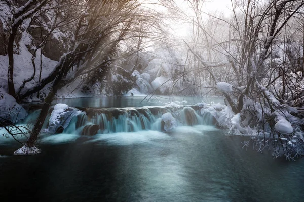 Plitvice gölleri sırasında kış, Hırvatistan, Europe, şelale