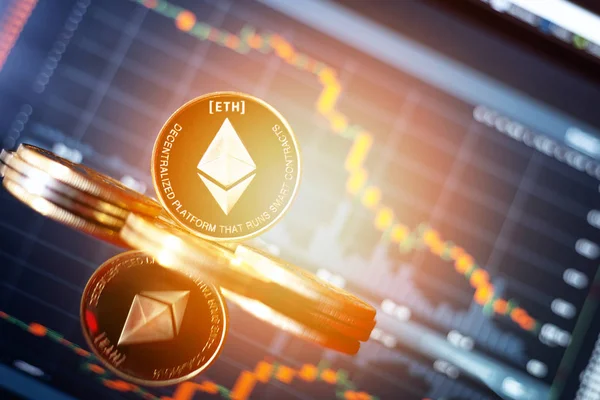 Ethereum altın madeni para ve Döviz grafiği içinde belgili tanımlık geçmiş Pazar kazasında gösterilen