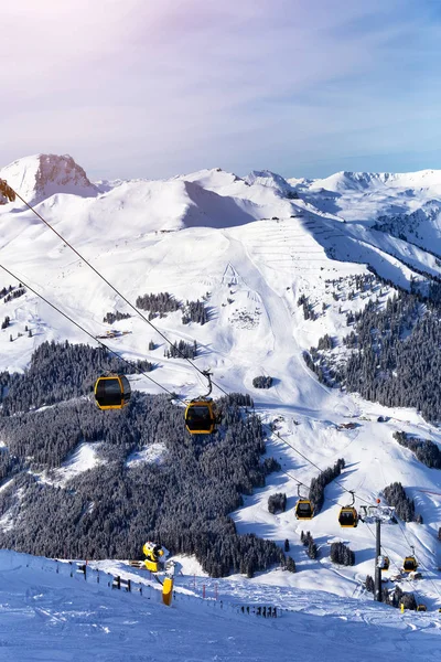 Seilbahn Auf Das Skigebiet Den Österreichischen Alpen — Stockfoto
