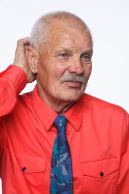 Eski komuta sizde closeup ciddi ifade portre