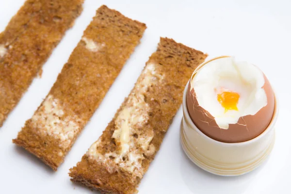 Мягкие Вареные Яйца Тостами Белой Тарелке Завтрак — стоковое фото
