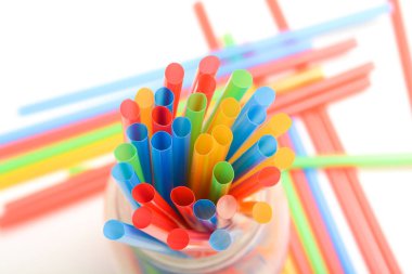 Plastik içme pipetleri, Tek kullanımlık plastik pipet