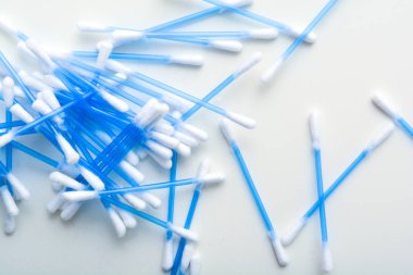 Pamuk tomurcukları, tek kullanımlık plastik güzellik ürünleri