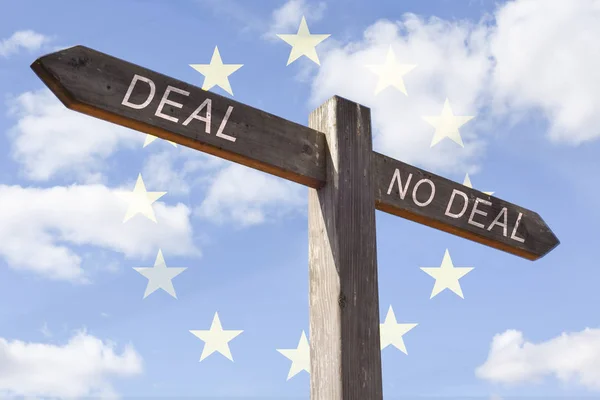 Brexit deal or Brexit no deal concept for decision of Britain le